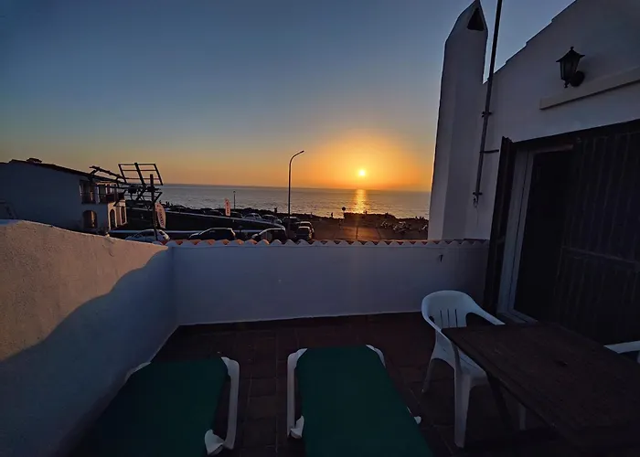 Victor - Primera Linea Mar, Vista A Puesta De Sol